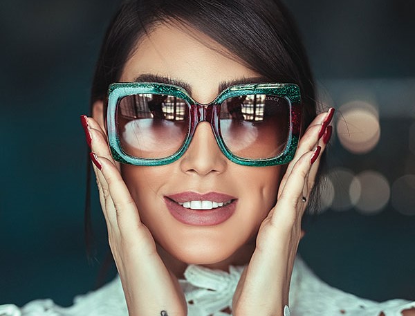 big square-style sunglasses